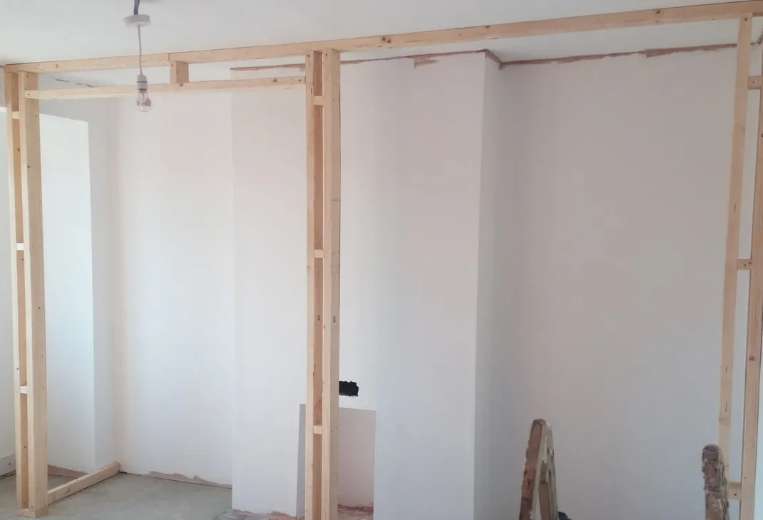 Built in wardrobes shell