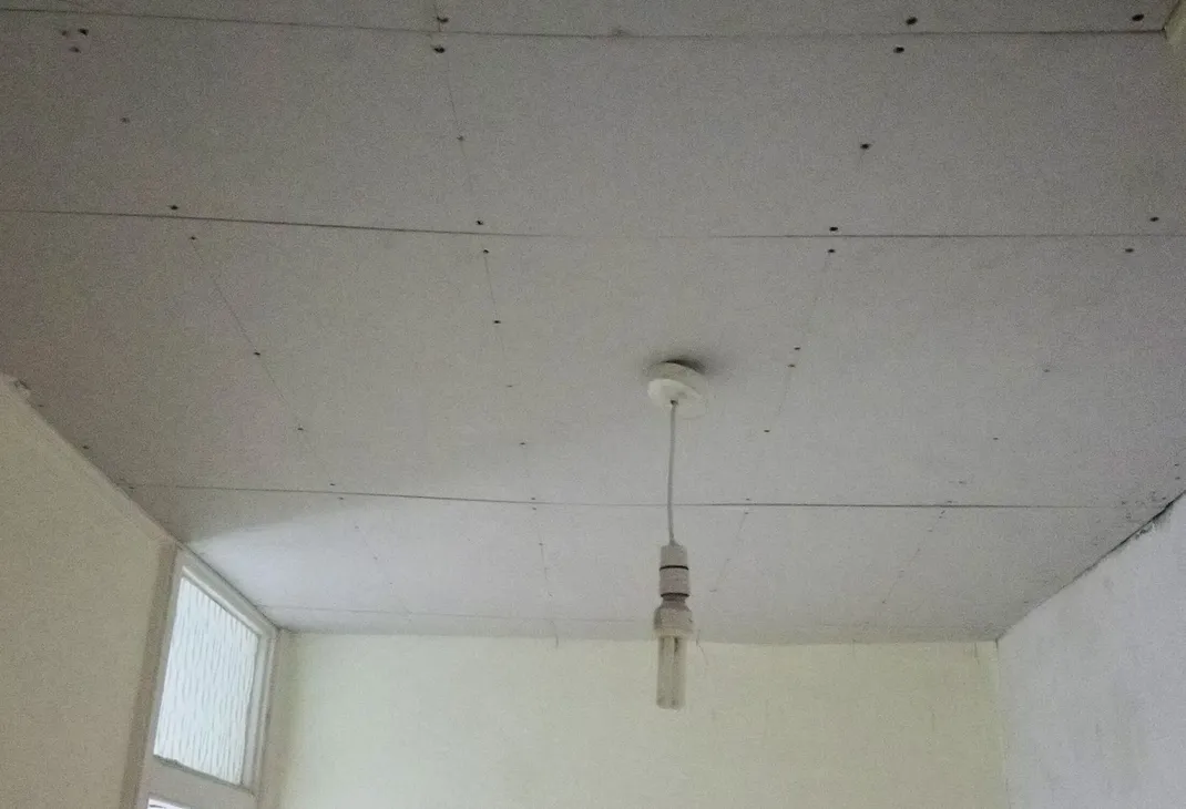 Ceiling before plastering