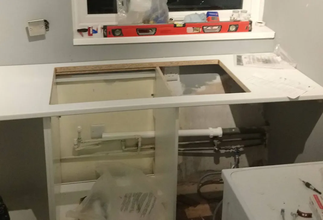 Kitchen sink installation