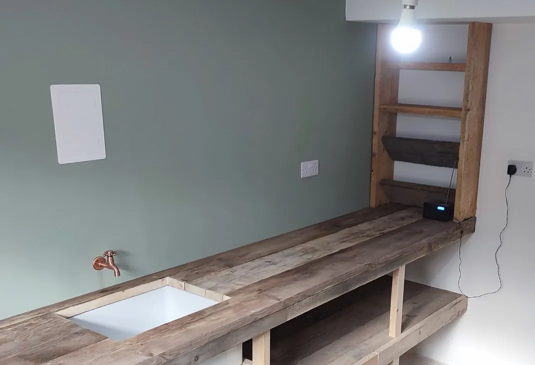 Long workshop bench