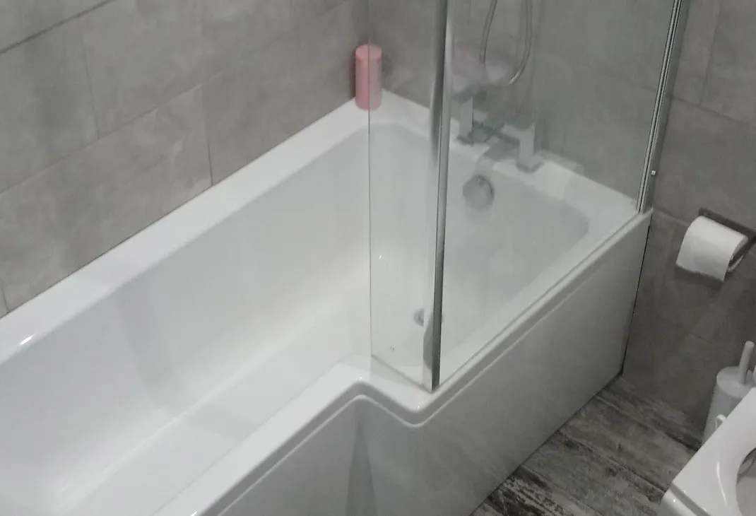 New bathroom shower screen