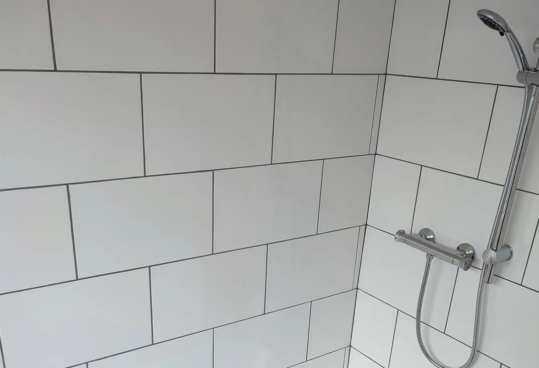New bathroom tiling