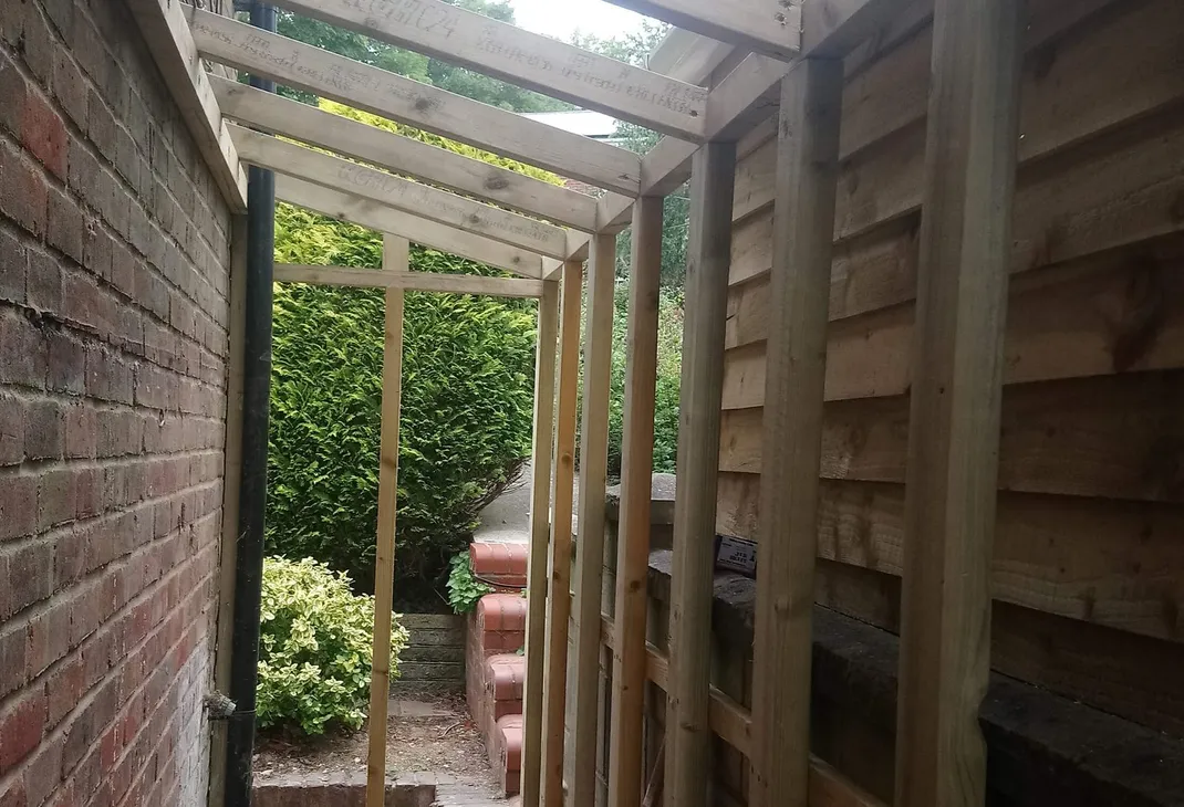 New lean to wooden frame
