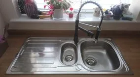 Replacement sink and taps